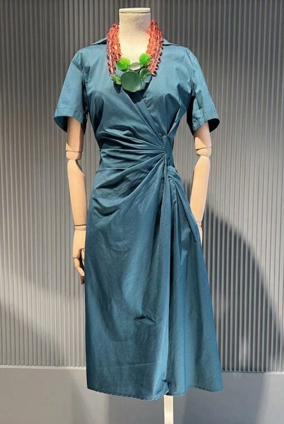 VESTIDO VERDE PETRÓLEO LIVIANA CONTI